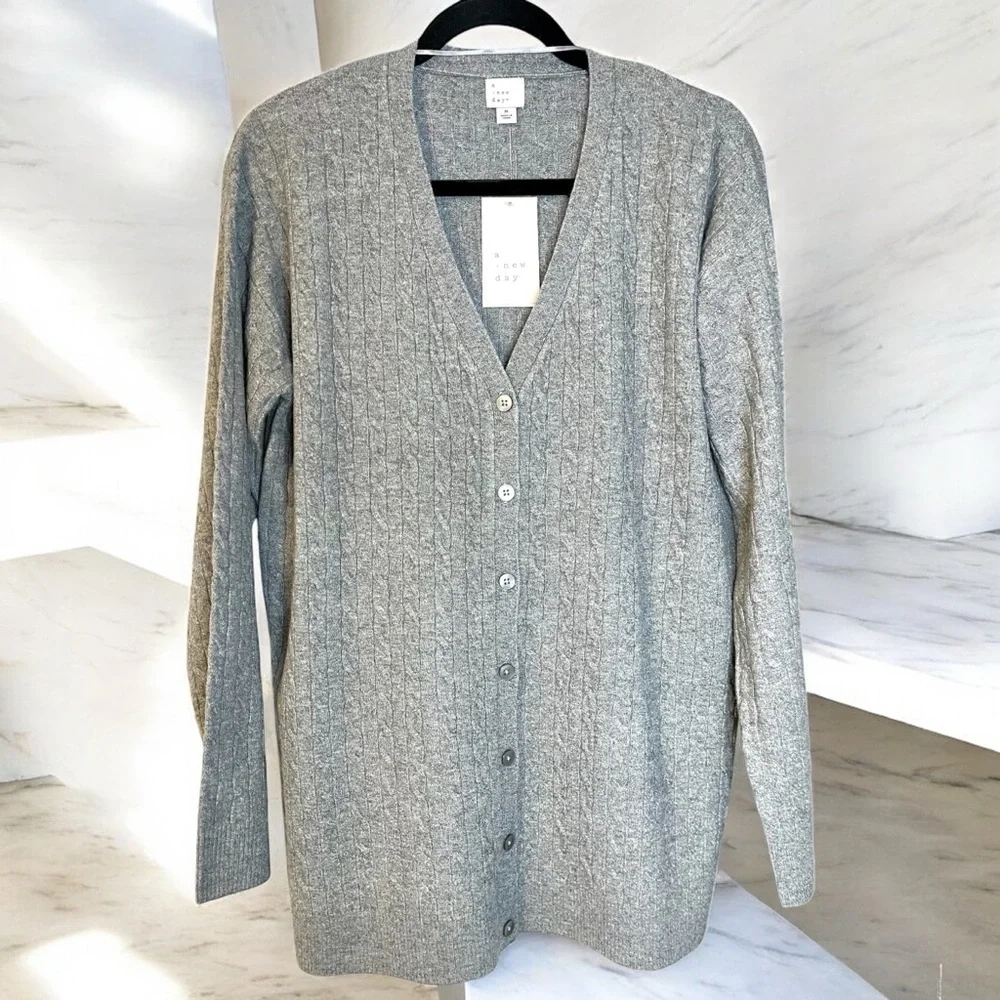 New women’s gray cable knit button up sweater cardigan - Picture 1 of 1